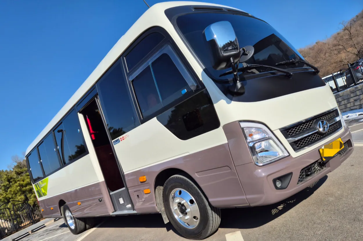 Xe buýt nhỏ 25 chỗ